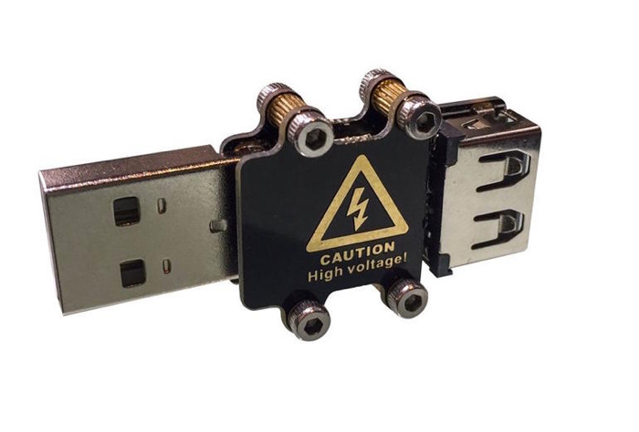 Начались свободные продажи «флешки-убийцы», уничтожающей любую электронику. Видео