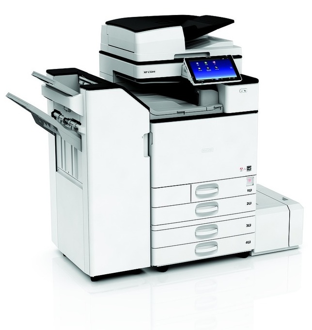 Ricoh анонсировала новую серию цветных МФУ формата A3